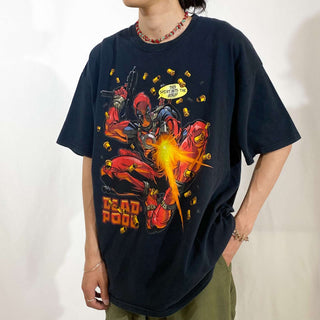 MARVEL ”THIS SHIRT GETS THE GIRLS ! ” Deadpool キャラクター Tシャツ