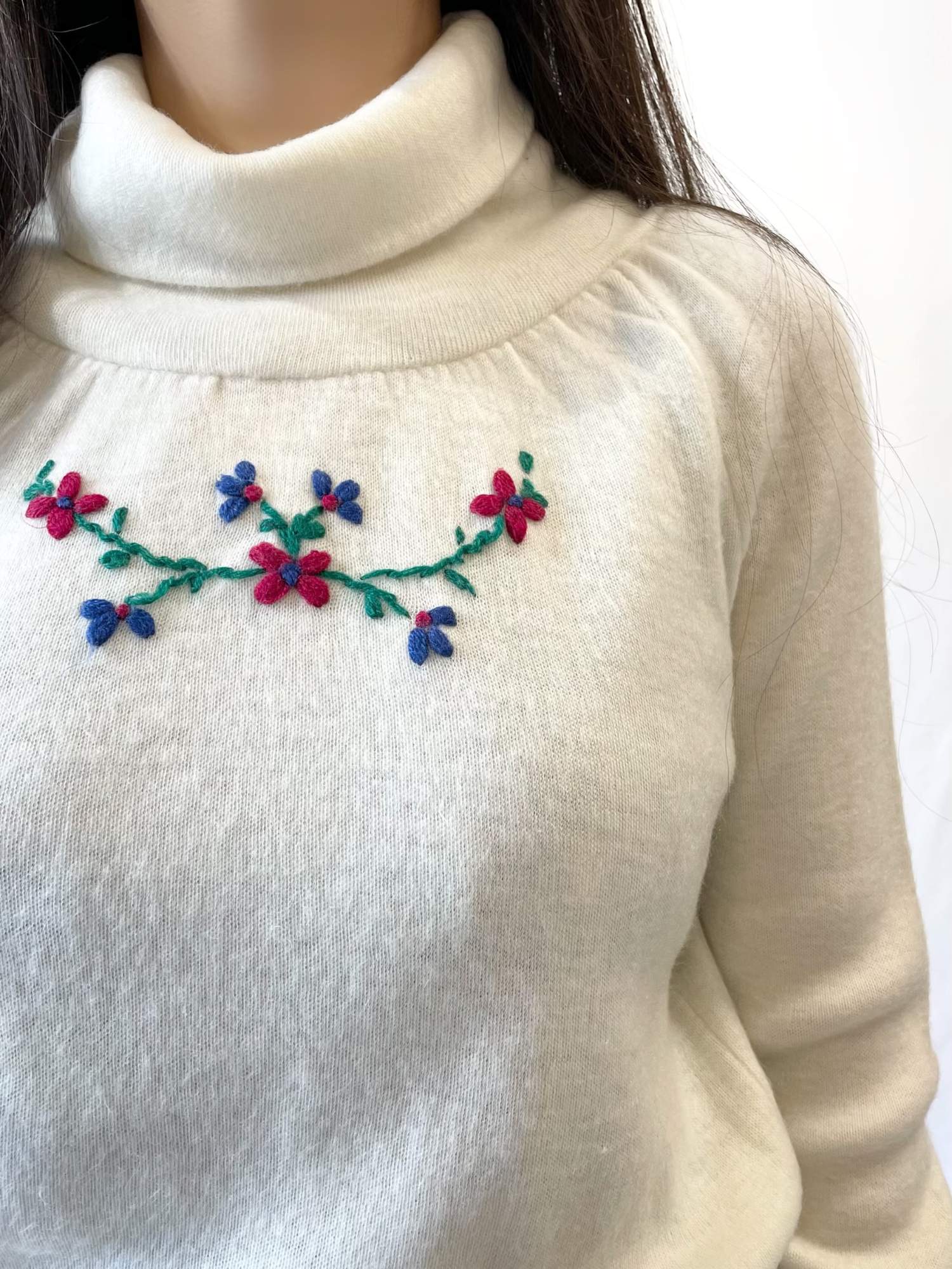 古着–花刺繍 タートルネック ニットセーター – 【古着通販】 Gleeful